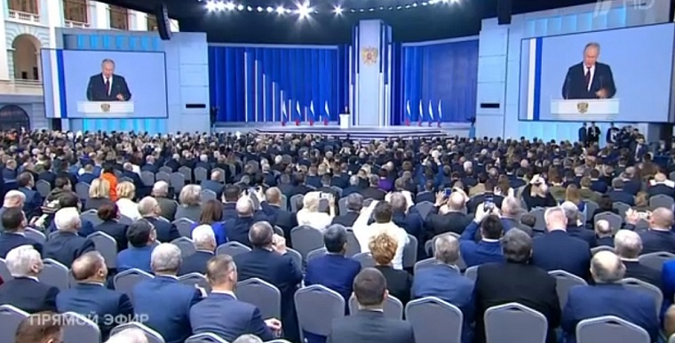 Президент: Российская экономика оказалась гораздо прочнее