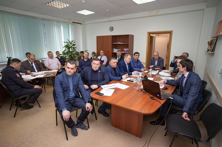 Депутаты гордумы внесли предложения по деятельности народных дружин в Тюмени