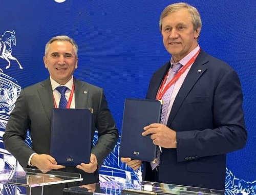 Александр Моор рассказал о планируемых инвестициях крупного холдинга в экономику Тюменской области