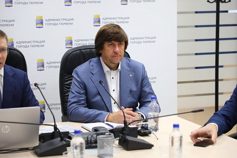 Новый глава Тюмени Максим Афанасьев начал работу с устранения последствий ливней