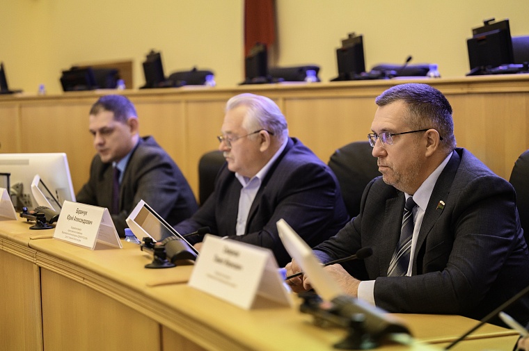 Все выходные тюменцев учили грамотно управлять многоквартирным домом