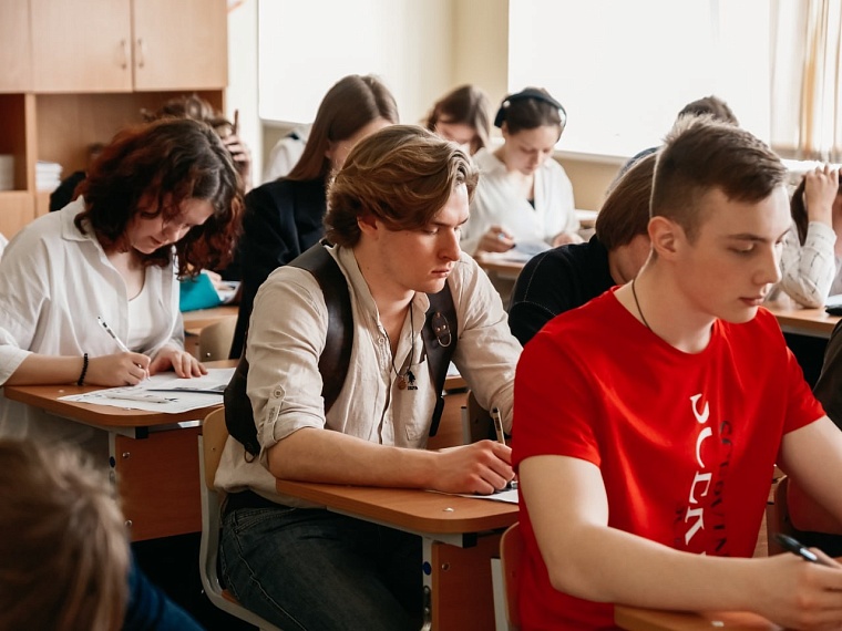 «Единая Россия» прогнозирует рост интереса аудитории к готовящемуся «Диктанту Победы»