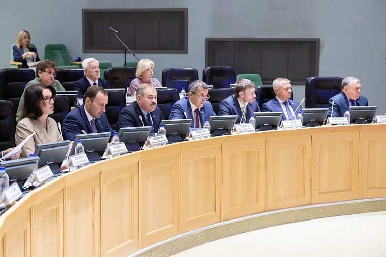 В Тюменской городской думе начались заседания постоянных комиссий