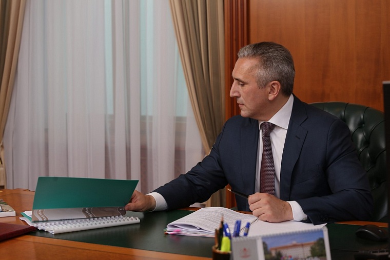 Александр Моор: НКО - незаменимые партнеры органов власти