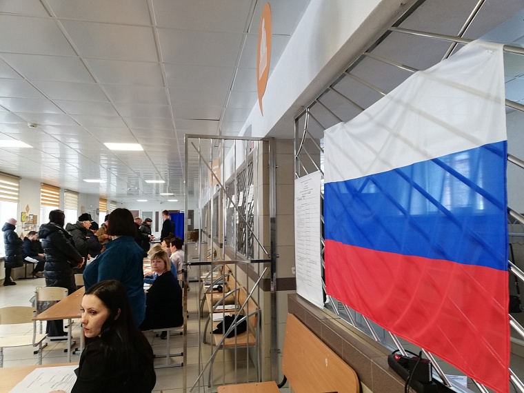 Игорь Халин: В Тюменской области явка избирателей превышает 70%