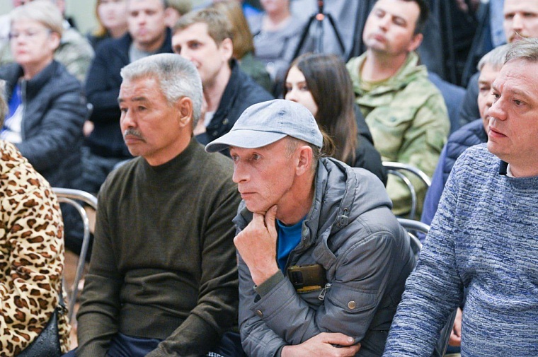 Александр Моор: Пострадавшие от пожаров получат выплаты быстро