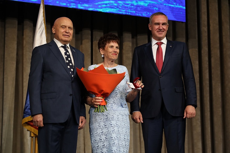 В канун Дня города тюменцы получили награды городской думы