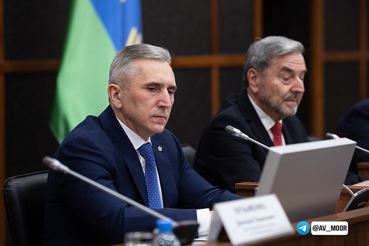 Александр Моор предложил Общественной палате Тюменской области принять участие в мемориальной акции «Звезда Героя»