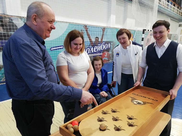 Депутаты гордумы попробовали свои силы на первом фестивале «Разные-Равные-Единые»