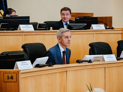 Госдума подвела итоги прошедшей сессии: 50% принятых законов подготовлены ЕР