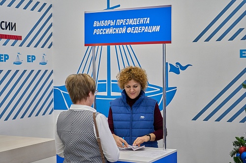 Председатели Тюменской областной и городской думы поддержали Владимира Путина перед грядущими выборами