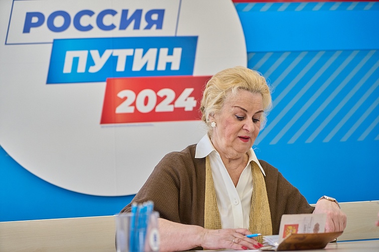 Председатели Тюменской областной и городской думы поддержали Владимира Путина перед грядущими выборами