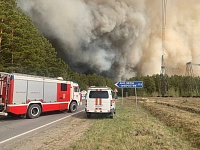 Ситуация в Криводаново: лесной пожар тушат с вертолетом, дорога перекрыта, эвакуации нет