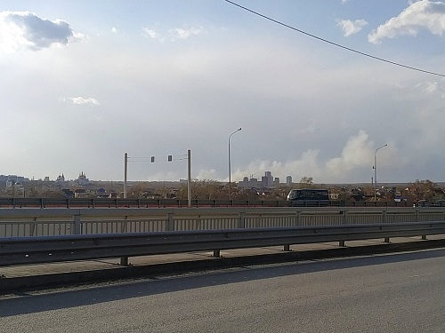 За Решетниково горит трава на площади около 15 га