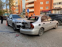 Пострадал подросток. 20-летний водитель BMW таранил Chevrolet Lanos на Минской