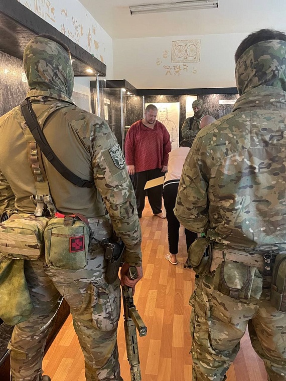 Владелец частного музея в Тюмени пойдет под суд за незаконный оборот экспонатов