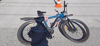 В Тюмени водитель "Рено" сбил во дворе школьника на велосипеде и потребовал с него деньги