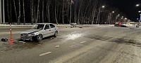 Массовое ДТП: у оживленного перекрестка в Тюмени столкнулись пять автомобилей