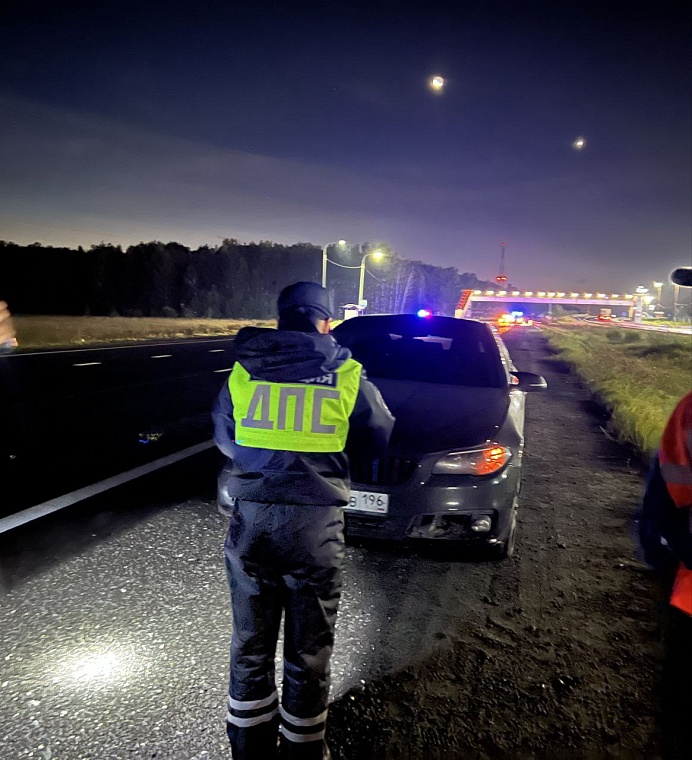 На трассе Екатеринбург - Тюмень дважды сбили мужчину