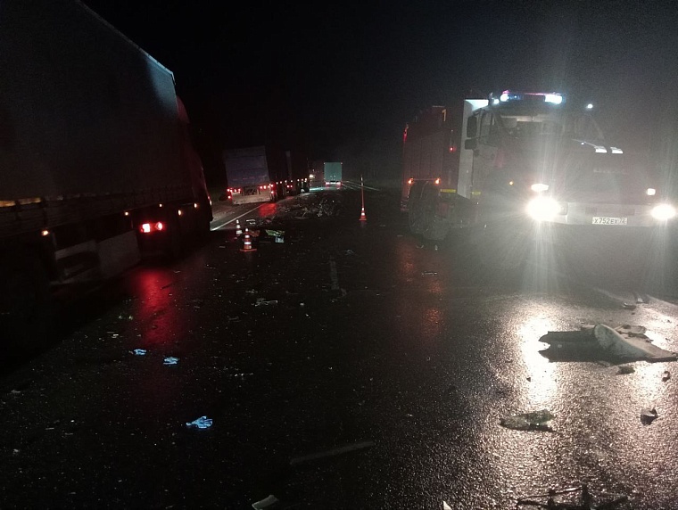 В ночном ДТП на трассе Тюмень - Омск погибли два человека