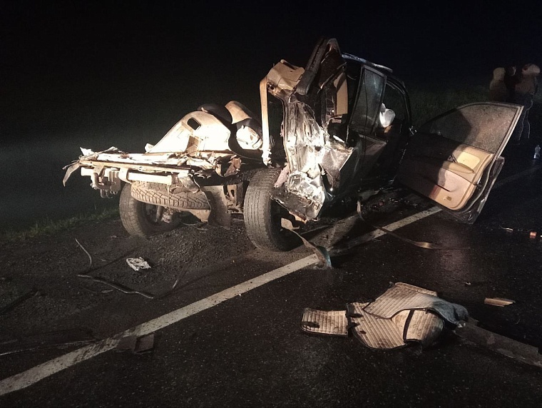 В ночном ДТП на трассе Тюмень - Омск погибли два человека