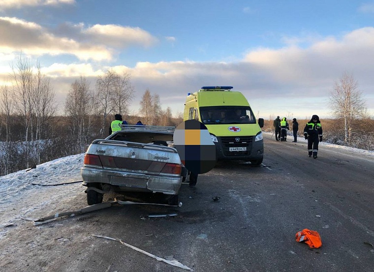 На Велижанском тракте в ДТП с рейсовым автобусом погиб водитель «Лады»