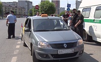 В Тюмени в ходе рейда задержали трех пьяных водителей такси
