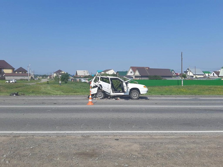 В жестком ДТП у Червишево погиб пассажир ВАЗ-2114