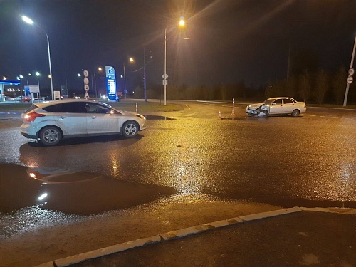 В Тюмени после ДТП с пострадавшим ребенком водитель выпил бутылку водки