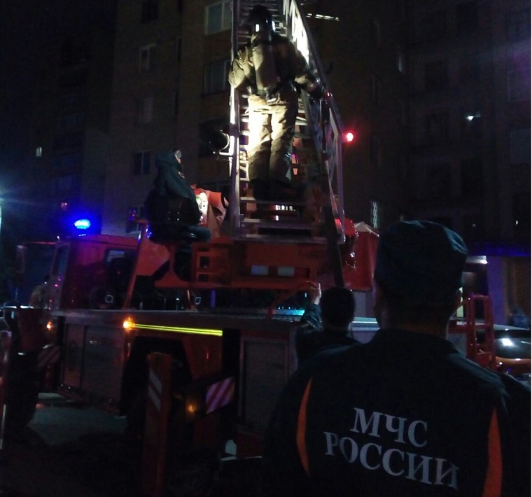 В районе вокзала горела квартира в жилом доме