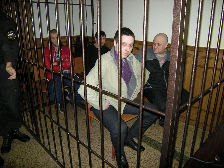 Бандиты нападали на АЗС и магазины