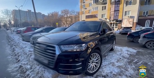 На трассе под Тюменью поймали наркокурьеров на "Ауди"