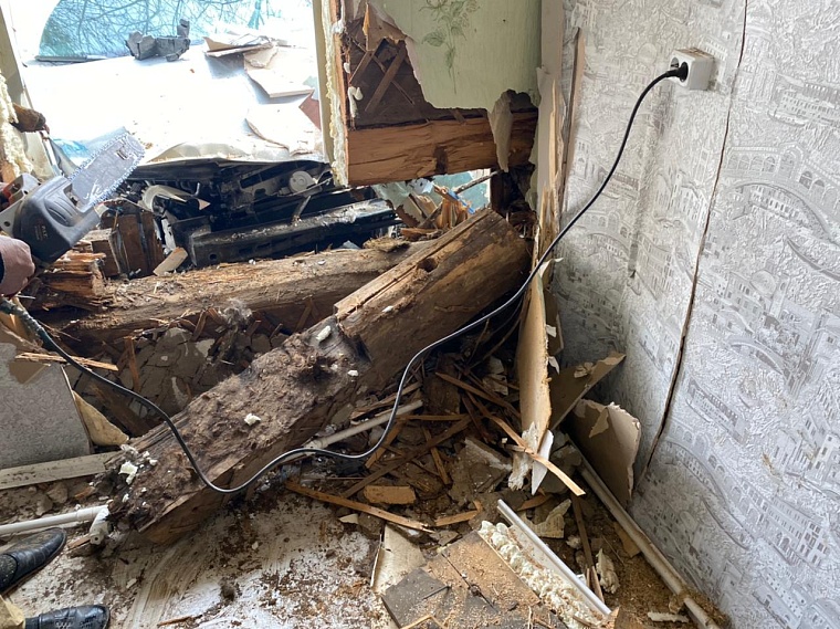 Виновника ДТП на ул. Парковой в Тюмени догоняли на учебной машине автошколы