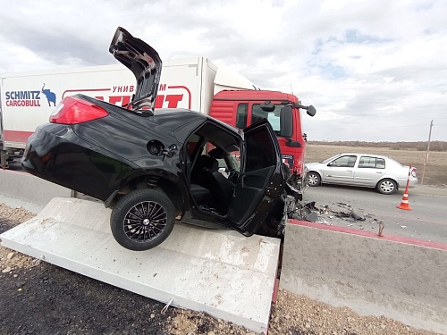 Полмашины в лепешку! На трассе в Ялуторовском районе пострадали четыре человека