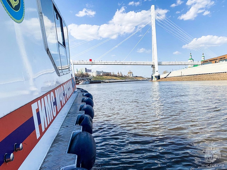 В Тобольском районе перевернулась лодка, есть погибший