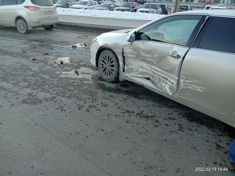 На Алебашевской произошла массовая авария, среди пострадавших дети