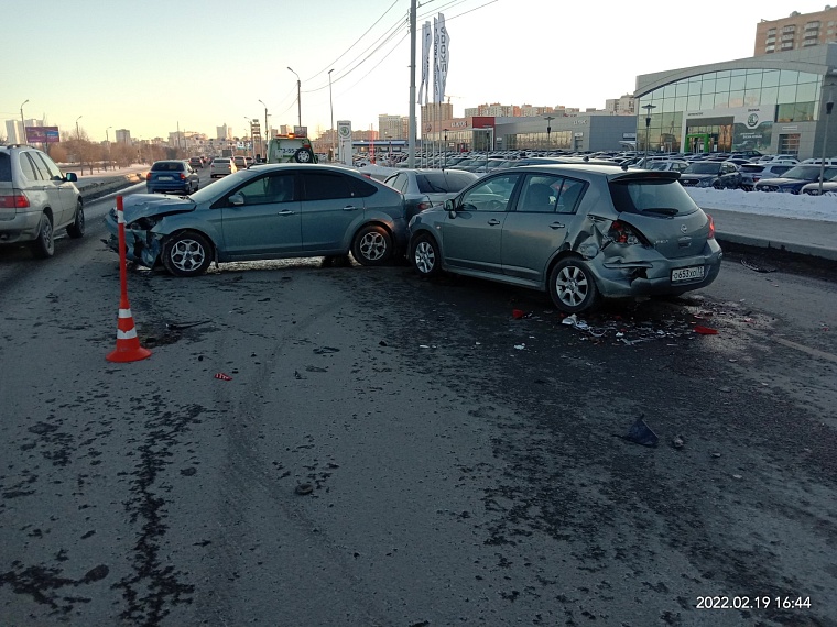 На Алебашевской произошла массовая авария, среди пострадавших дети