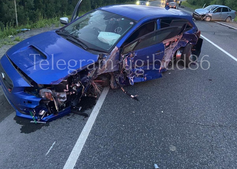 На трассе Тюмень - Тобольск - Ханты-Мансийск ночью столкнулись три автомобиля