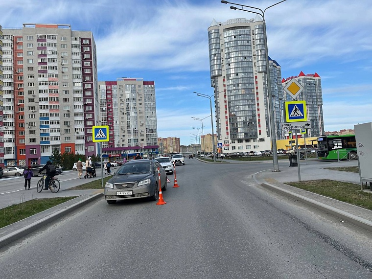 Пять тюменских детей на самокатах попали в ДТП с начала апреля