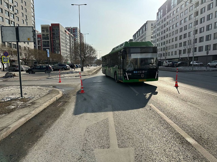 Рейсовый автобус сбил школьника в Тюмени