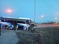 На трассе Тюмень - Ханты-Мансийск в ДТП с рейсовым автобусом ранено девять человек