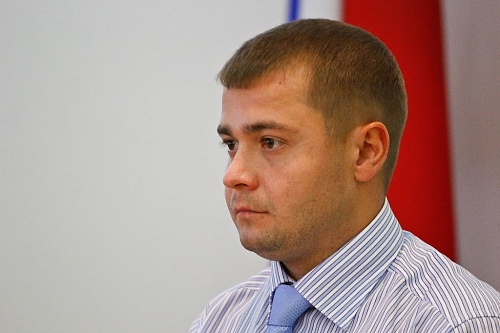 В Тюмени задержали чиновника, отвечавшего за дороги и транспорт