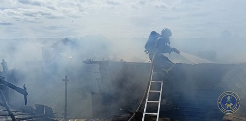 В тюменском селе Падун сгорел жилой дом