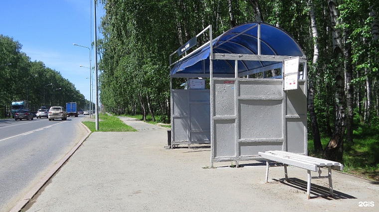 В Тюмени женщина умерла на остановке в Тарманах