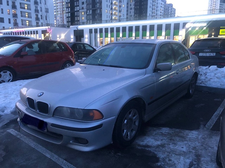 За пьяную езду тюменца лишат прав, машины BMW и заставят заплатить штраф 200 тыс. рублей