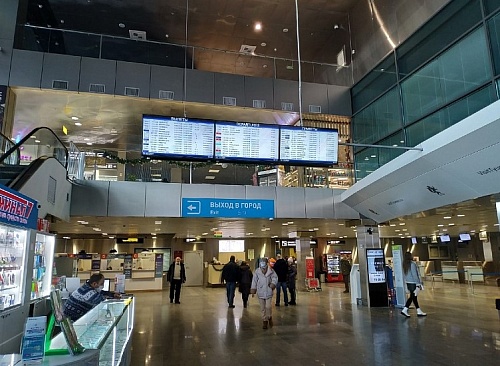 Тобольский врач планировал продать за границей медпрепараты на 200 тысяч рублей