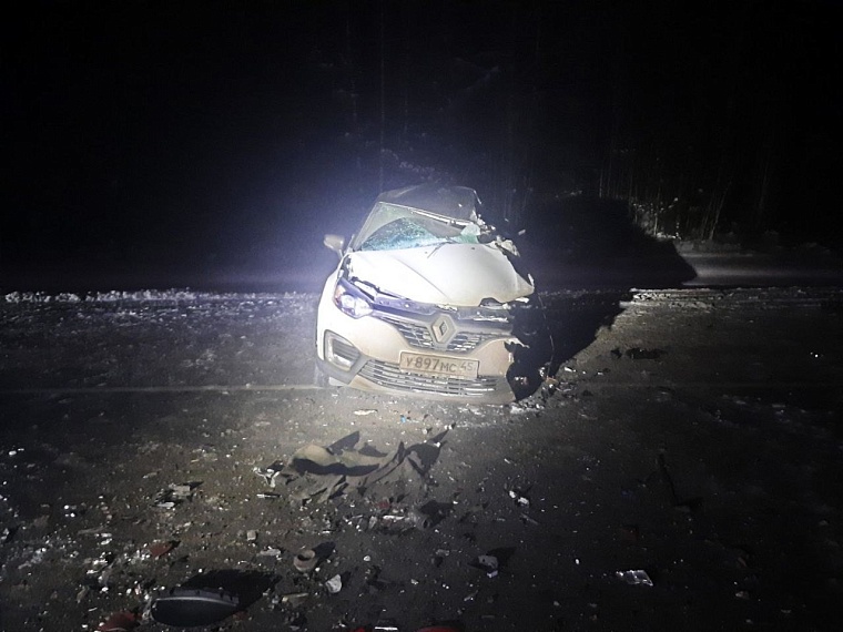 В страшной аварии с большегрузом на тюменской трассе погиб мужчина