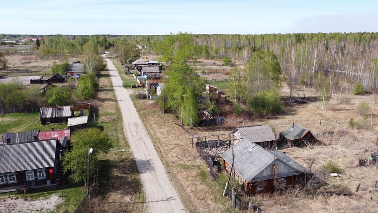 Тушили огонь всем Тапом: поселок в Юргинском районе едва не сгорел от лесного пожара