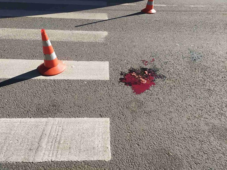 В Тюмени трактор наехал на женщину на пешеходном переходе