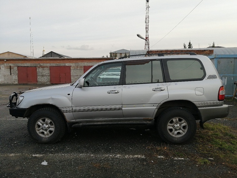 В Ялуторовске трех браконьеров оштрафовали на 2,1 млн рублей и конфисковали их «Тойоту» после стрельбы по людям